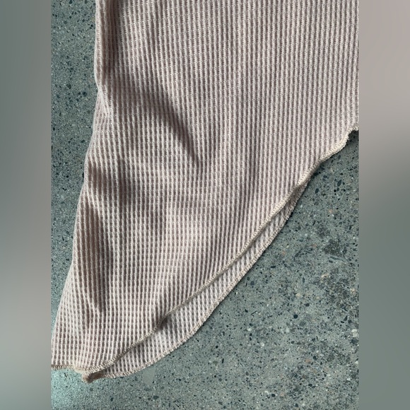 Halter Y2k Top - Picture 3 of 4